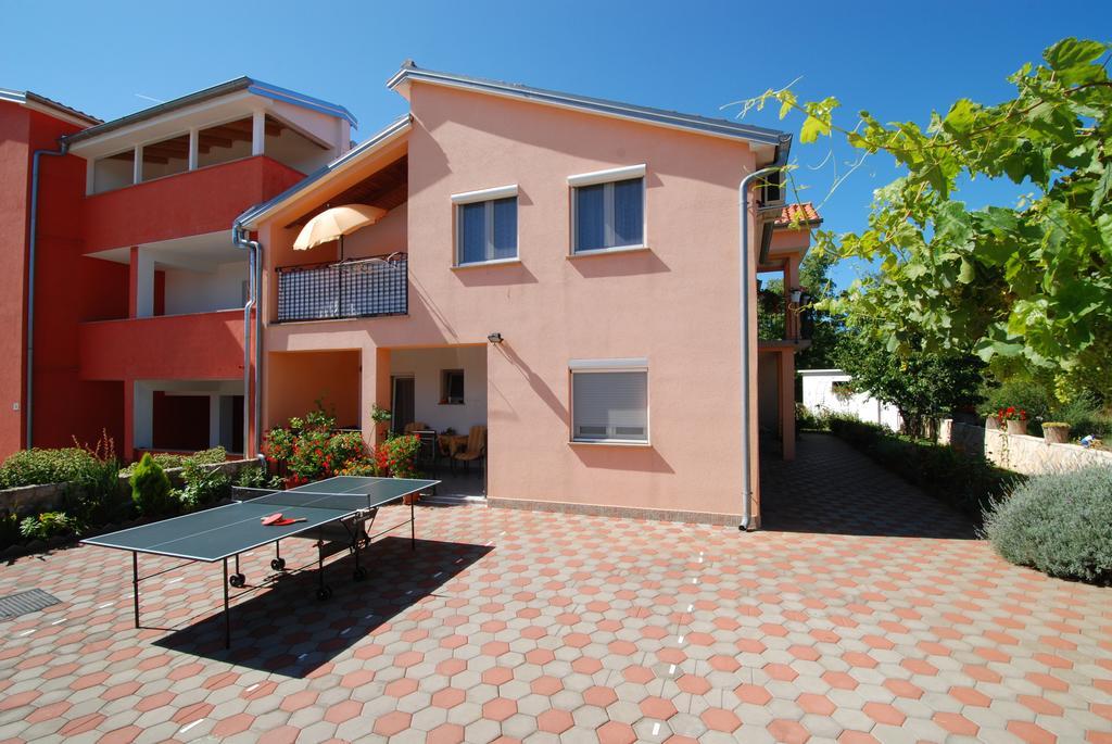 Apartments Darko Ровин Стая снимка
